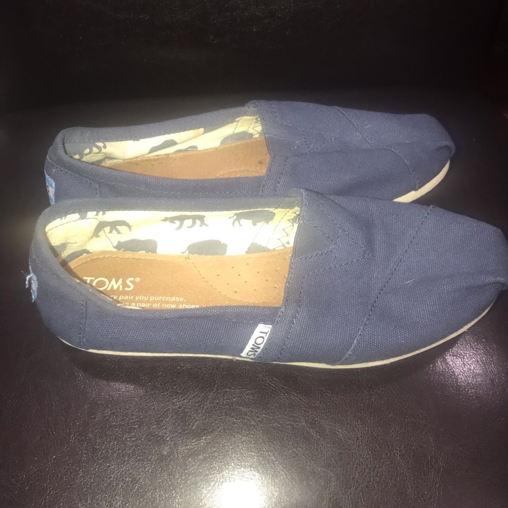 Toms loafer size 6W